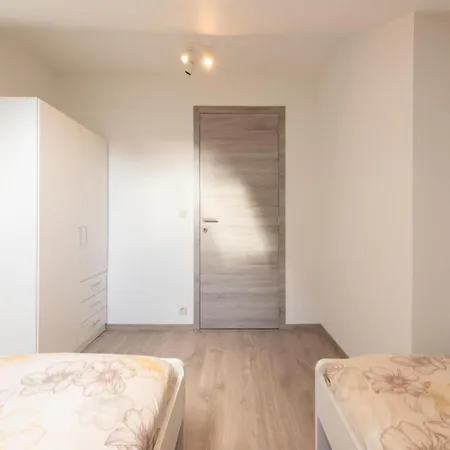 Beautiful Duplex In * أوستيند